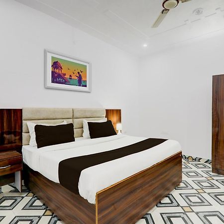 Hotel O White House Hasanganj Extérieur photo