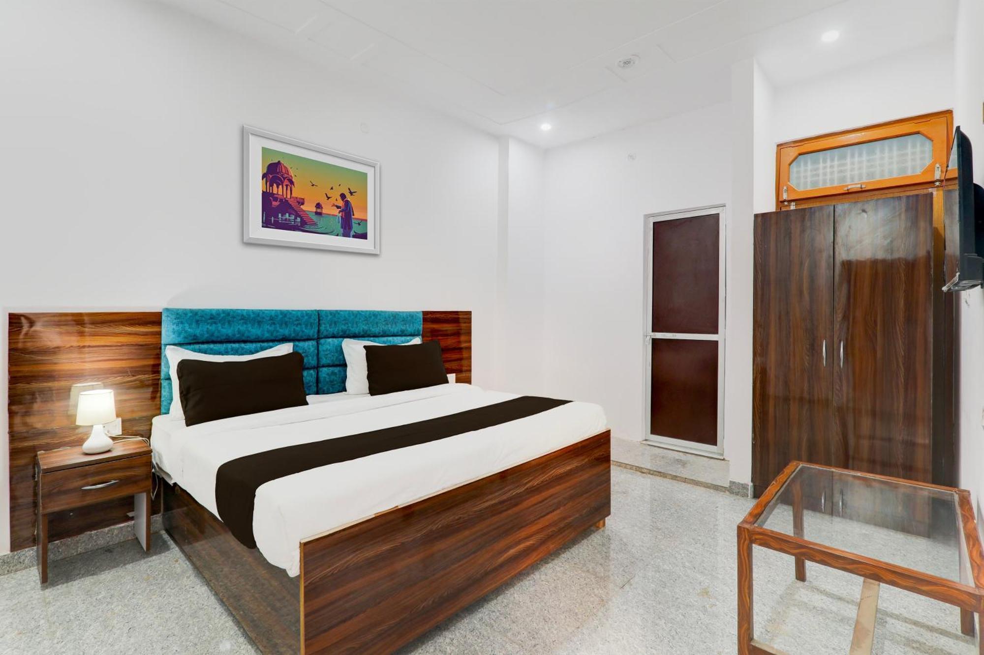 Hotel O White House Hasanganj Extérieur photo